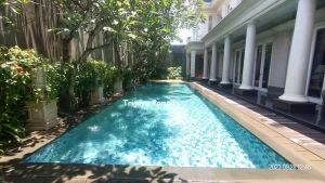 Tips Mencegah Peluapan Air Kolam Renang Saat Terisi Air Hujan.