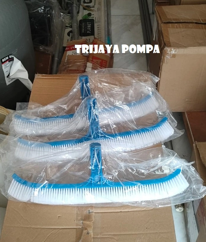 Pengertian-dan-Fungsi-Kegunaan-Pool-Brush-Kolam-Renang
