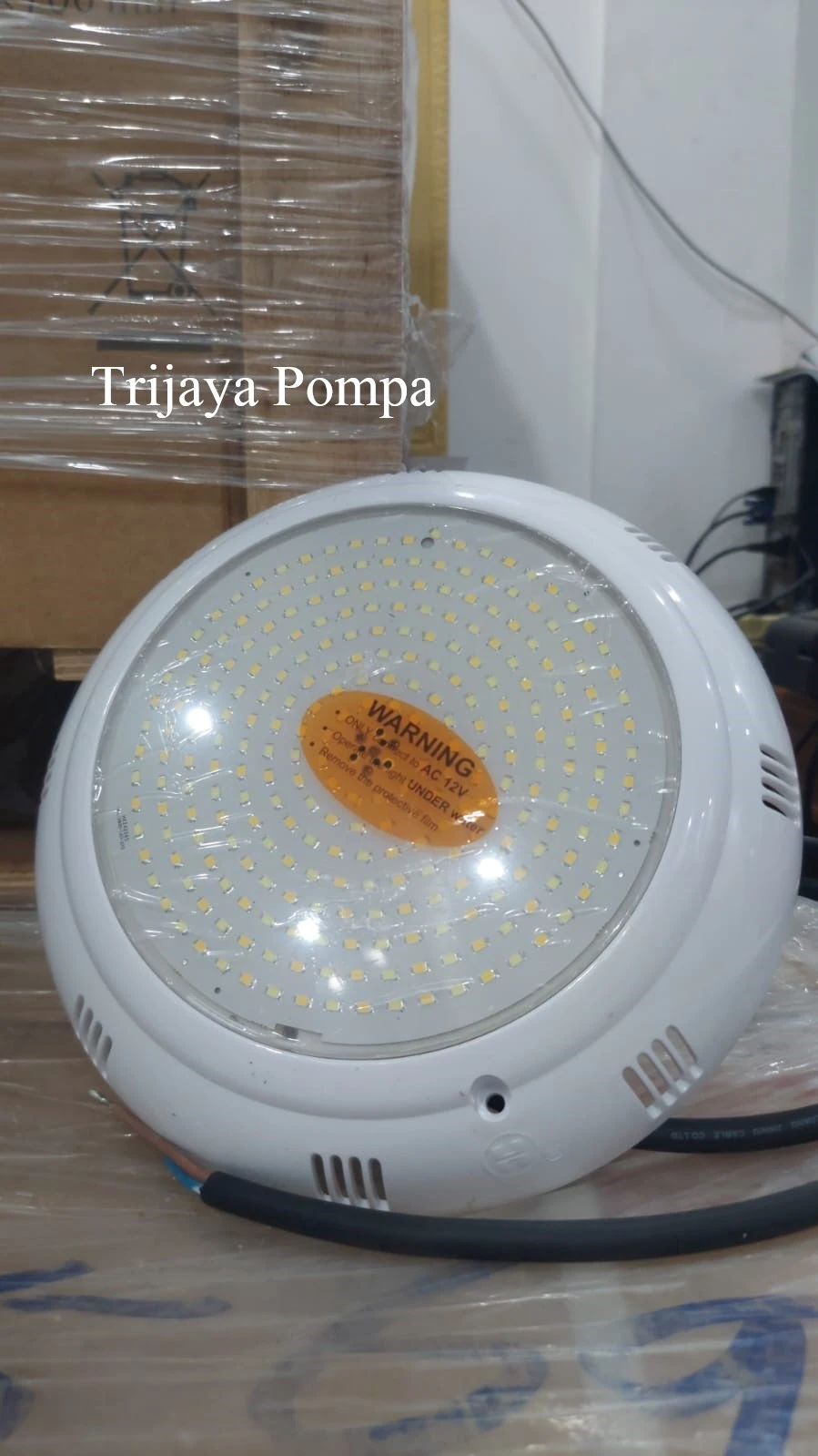 Mengapa Harus Memasang Lampu Kolam Renang di Rumah?